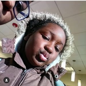 Meet your Posher, Myriam